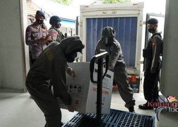 Tiba di Palangka Raya, 14 Ribu Dosis Vaksin Covid-19 Diamankan Di Gudang Obat Milik Pemprov