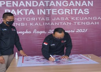 Pakta Integritas OJK Kalteng 2021, Otto Fitriandy : “Harga mati, Tak Bisa Ditawar”