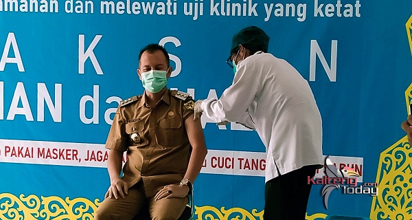 Bupati Gumas Dapatkan Vaksinasi Tahap ke Dua