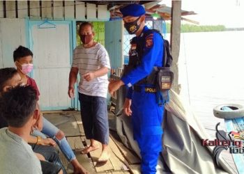 Patroli Dialogis Satpolairud Polres Seruyan Dengan Masyarakat Pesisir