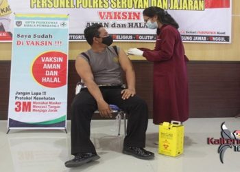 Ratusan Anggota Polres Seruyan Divaksin Covid-19 Tahap I