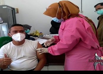 83 Pegawai Dinsos Kapuas Lakukan Vaksinasi Covid-19