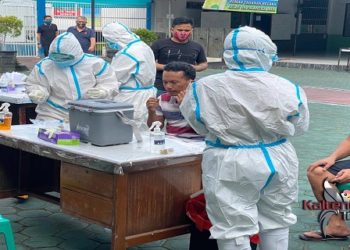 50 Orang Pegawai dan Tahanan di Rutan Kelas IIA Palangka Raya Dilakukan Tes Swab