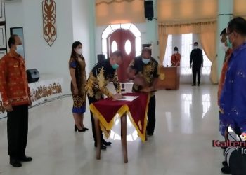 Pemkab Gumas Teken Dokumen Pakta Integritas, dan Kesanggupan Capaian PAD