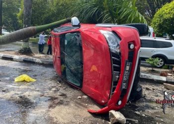 Sopir Mobil Dobel Kabin Terjungkal Depan TVRI Mengaku Hilang Kendali Akibat Hujan Lebat