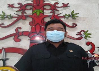 Pemkab Kapuas Sampaikan LKPJ Bupati Pada Sidang Paripurna