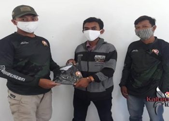 Kodim 1016 Palangka Raya Bagikan Kaos Untuk Jurnalis