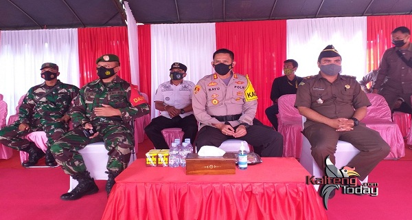 Kapolres Pimpin Peletakan Batu Pembangunan Rumah Dinas Polsek Seruyan Hilir