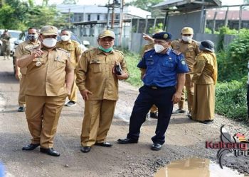 Bupati Kotim Tinjau Kerusakan Jalan, di Apresiasi Komisi IV DPRD Kotim