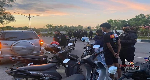 Polisi Sempat Berikan Tembakan Peringatan Untuk Bubarkan Balap Liar di Palangka Raya