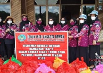 Fisdawan Kalteng Bagikan Sembako Bagi Masyarakat Palangka Raya