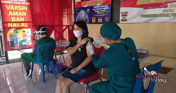 Hari Kartini, 200 Keluarga Polri Lakukan Vaksinasi Covid-19 Massal