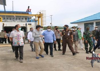 Bupati Pulang Pisau Bersama Forkopimda Meninjau Pelabuhan Bahaur