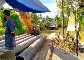 Pengerjaan Jembatan Sri Kahat Kabupaten Gunung Mas Dimulai