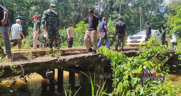 Jembatan Jaman Orde Baru di Kecamatan Mentaya Hulu Ditinjau TNI