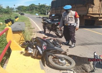 Diduga Akibat Oleng, Mobil Tabrak Sepeda Motor di Jalan Sudirman Kabupaten Kotim