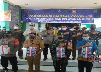 Kapolda Kalteng Tinjau Kegiatan Vaksinasi Lansia dan Simulasi Penanggulangan Karhutla Kotim