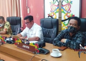 Paripurna ke VI Virtual, DPRD Palangka Raya Dengarkan Pidato Pengantar Walikota Tentang Raperda Tahun 2021