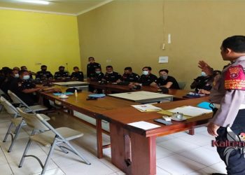 Satpam Perkebunan Sawit dapat Pembekalan dari Polsek Mentaya Hulu