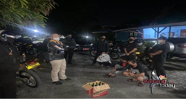 Sering Bikin Keributan, 8 Pemuda Diciduk Polisi Saat Menggelar Pesta Miras