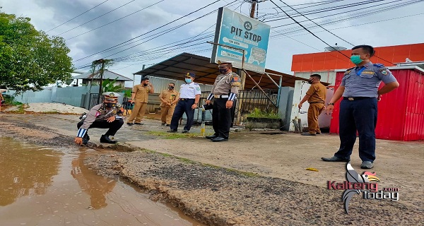 Sering Terjadi Laka Lantas , Satlantas Polres Kotim Cek Kondisi Jalan