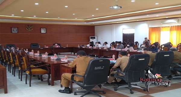 DPRD Kapuas Rapat Bersama Eksekutif Terkait Rancangan Perubahan RPJMD