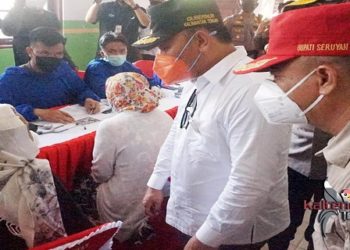 Gubernur Kalteng Cek Pelaksanaan Vaksinasi Massal di Kuala Pembuang
