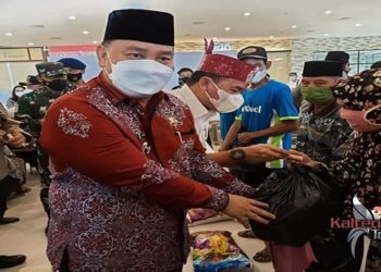 Bupati Kotim Minta Masyarakat Sukseskan Vaksinasi