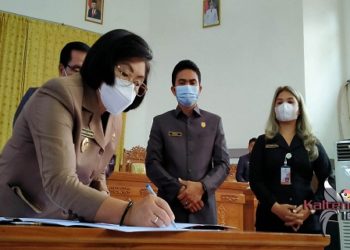 Empat Raperda Disahkan, Wabup Gumas Minta Secepatnya Disosialisasikan