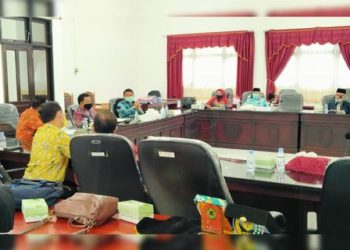Dewan Gumas Terima Kunjungan DPRD Hulu Sungai Utara