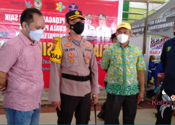 Pedagang di Kuala Pembuang Ikuti Vaksinasi Covid-19