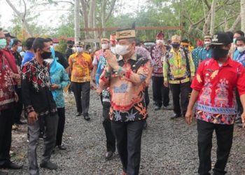 Bupati Kapuas Keluar Surat Edaran Soal Penggunaan Pakaian Dinas