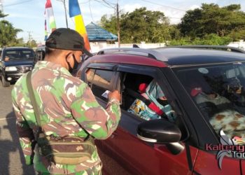 Hari Pertama Penyekatan, 40 Kendaraan Dipaksa Putar Balik di Perbatasan Kabupaten Kapuas
