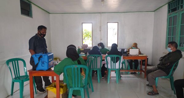Polsek Hanau pantau langsung Vaksinasi Covid-19 Di RSUD Hanau