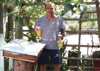 Jurnalis Di Seruyan Tekuni Usaha Budidaya Madu Klenceng