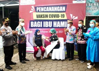 Bupati Kapuas Hadiri Pencanangan Vaksin Covid-19 Bagi Ibu Hamil