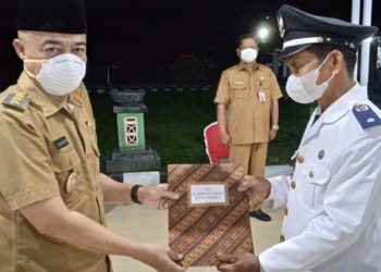 Lantik Tiga Penjabat Kepala Desa, Ini Arahan Bupati Seruyan