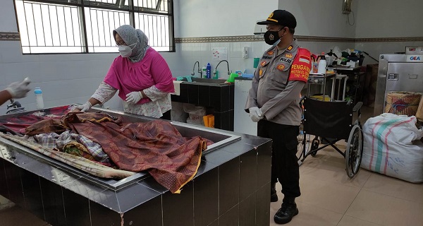 Buruh Pengupas Bawang Ditemukan Tak Bernyawa di Pasar Besar a