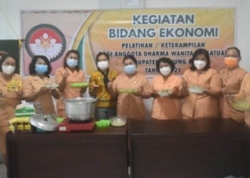 DPW Kabupaten Gumas Berikan Pelatihan Keterampilan Membuat Kue