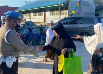 Demi Keselamatan, Polsek Jaya Karya Pantau Pelaksanaan Istighosah