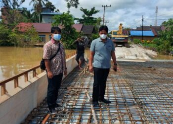 Pengerjaan Jembatan Sei Kahat di Kecamatan Kurun Sudah 64 Persen