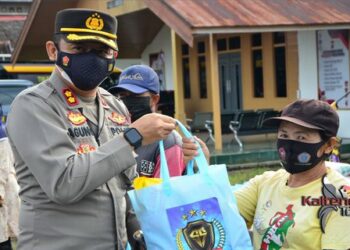 500 Sembako Dibagikan Memperingati 21 Pengabdian Alumni Akpol