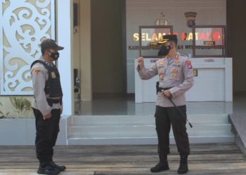 Kapolres Cek Gedung SPKT Wicaksana Laghawa Polres Seruyan