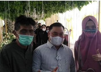 Pengabdian Guru, Mencerdaskan Anak Bangsa