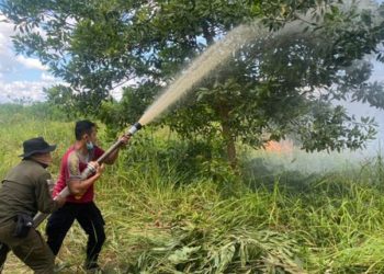 Astaga, Ditinggal Istirahat Minum, Lahan Hangus Terbakar