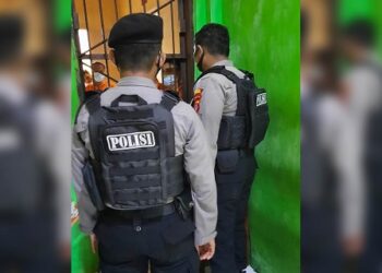 Piket Jaga Kontrol Ruang Tahanan Polres Seruyan