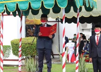 Upacara HUT RI Ke-76, Ketua DPRD Seruyan Bacakan Teks Pembukaan UUD 1945