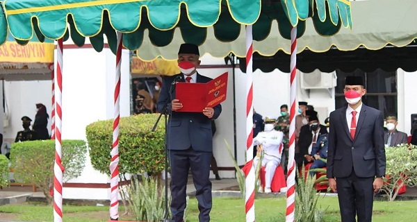 Upacara HUT RI Ke-76, Ketua DPRD Seruyan Bacakan Teks Pembukaan UUD 1945