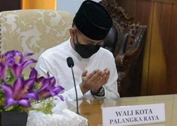 Wali Kota Palangka Raya Mengikuti Dzikir dan Doa Kebangsaan