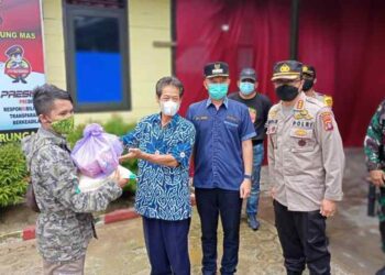 Dewan Minta Masyarakat Gumas Sukseskan Vaksinasi